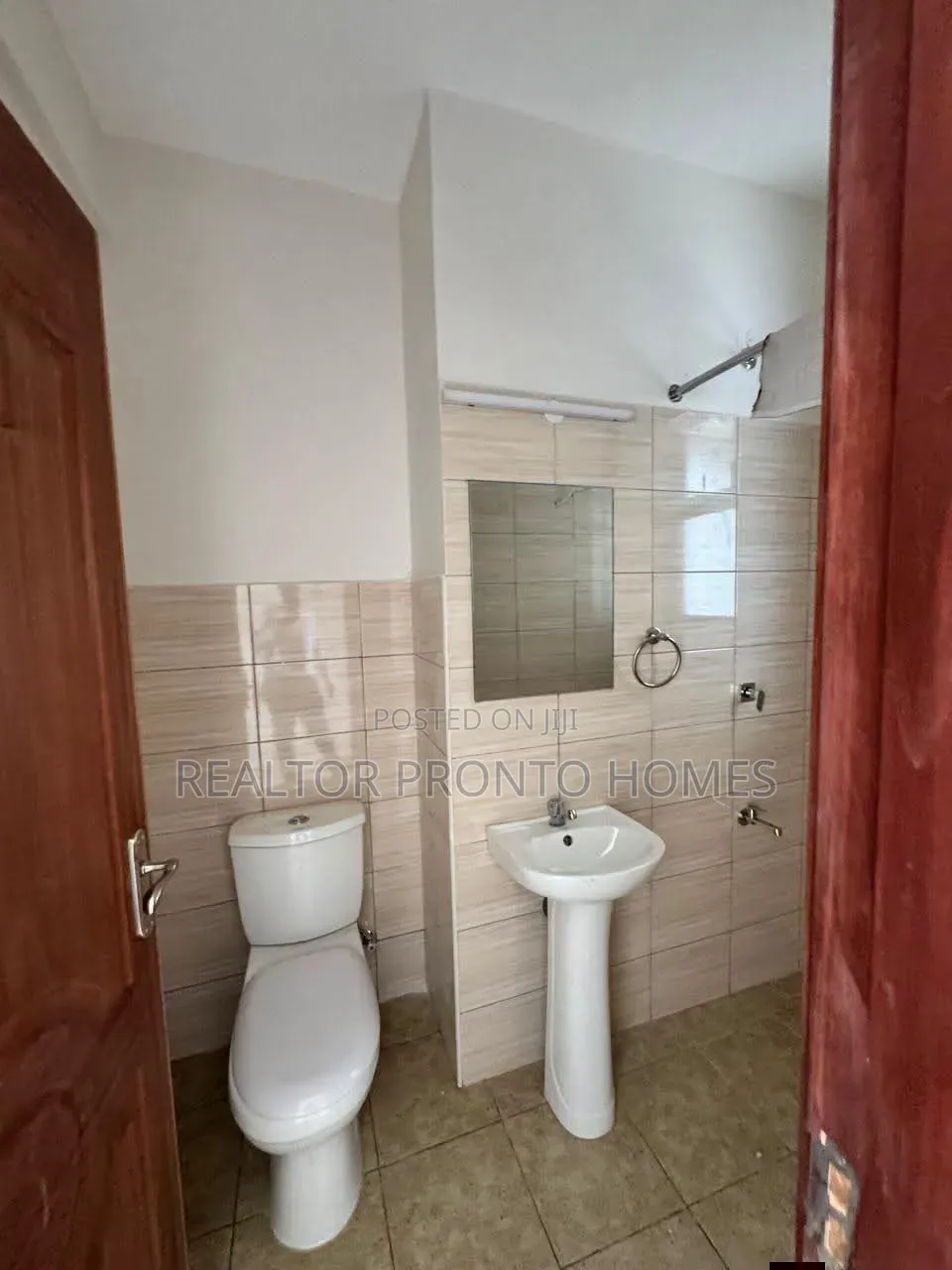 4bdrm Townhouse/Terrace in Syokimau, Gateway Mall Area for sale