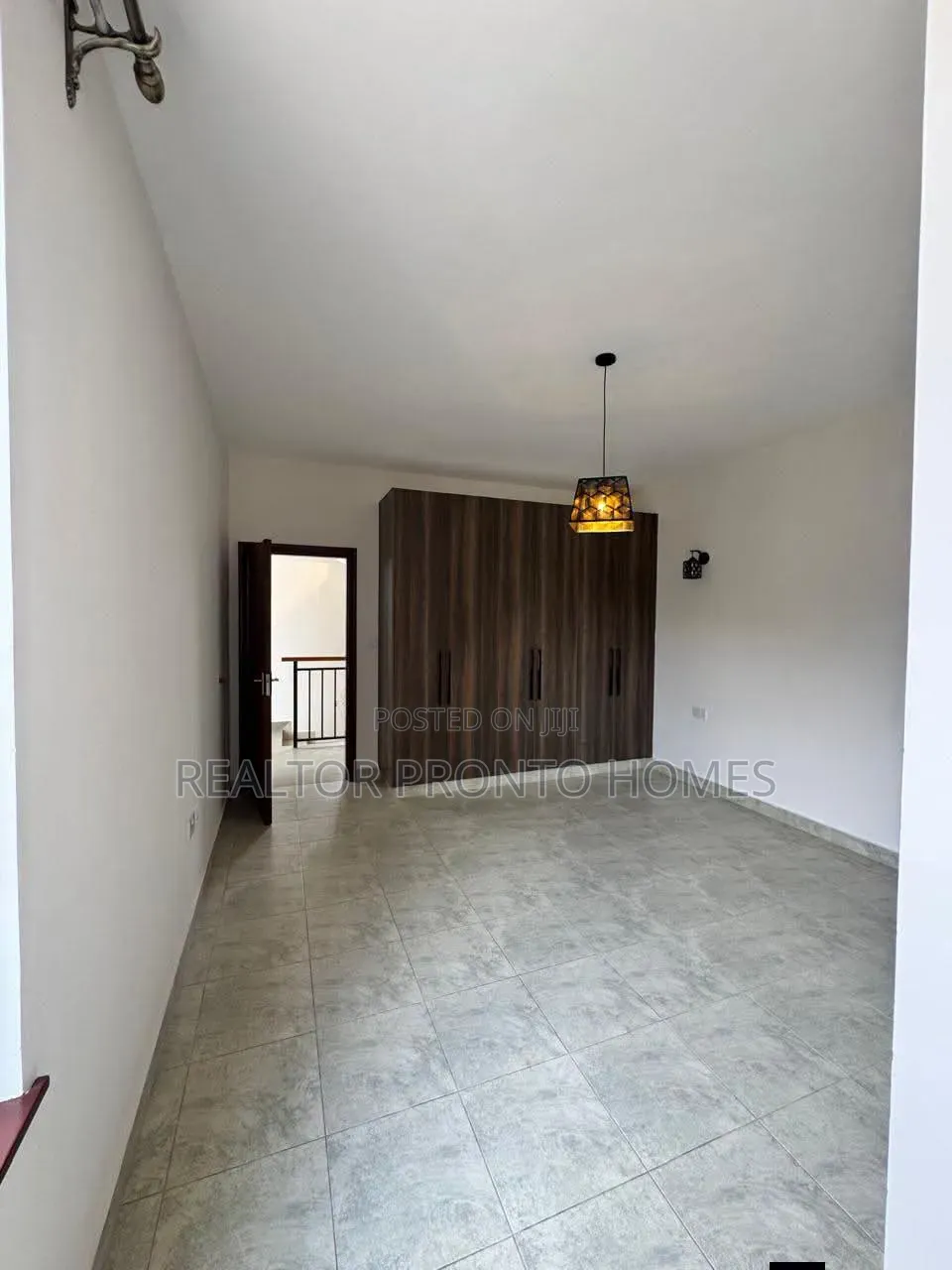 4bdrm Townhouse/Terrace in Syokimau, Gateway Mall Area for sale