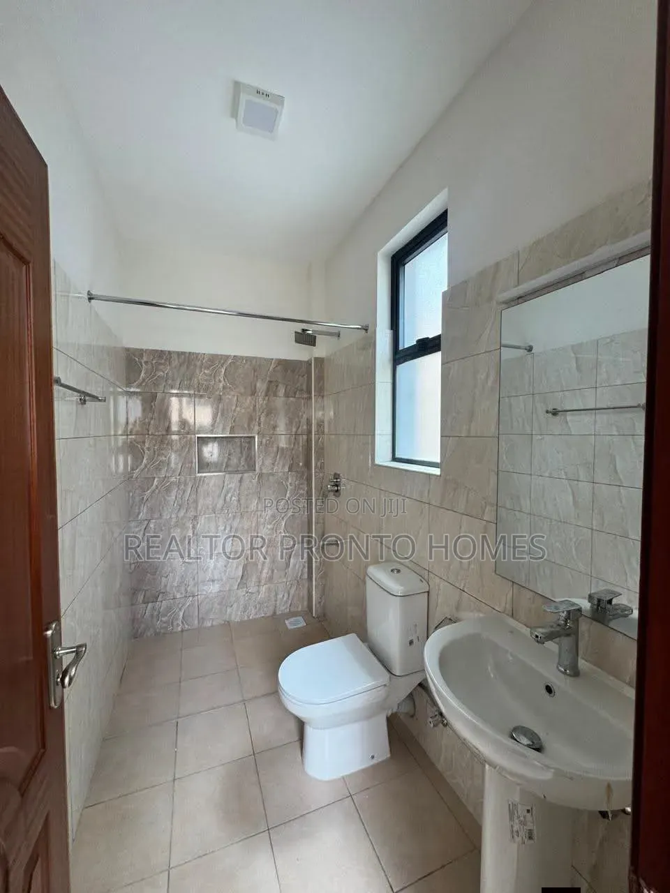 4bdrm Townhouse/Terrace in Syokimau, Gateway Mall Area for sale