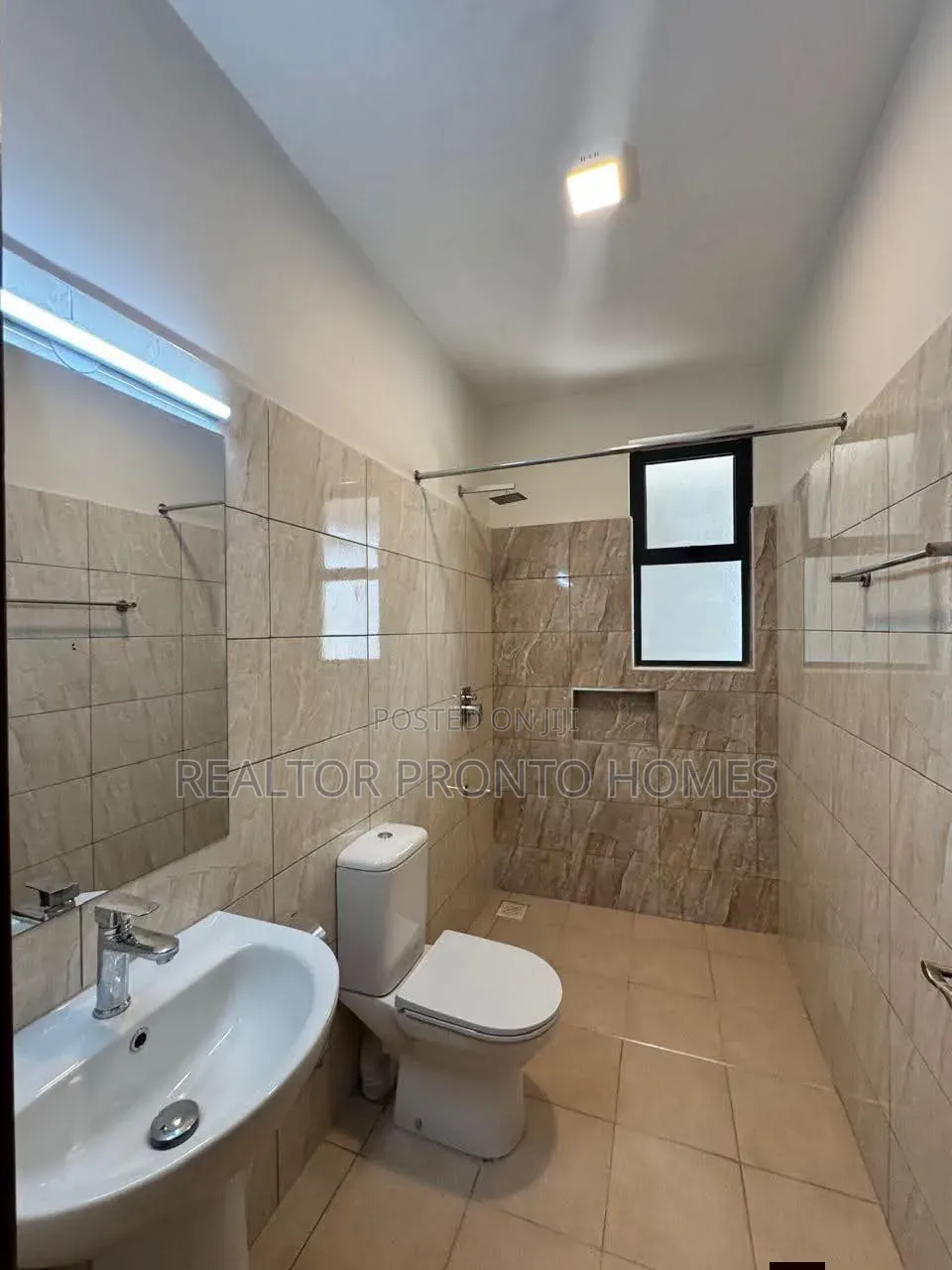 4bdrm Townhouse/Terrace in Syokimau, Gateway Mall Area for sale