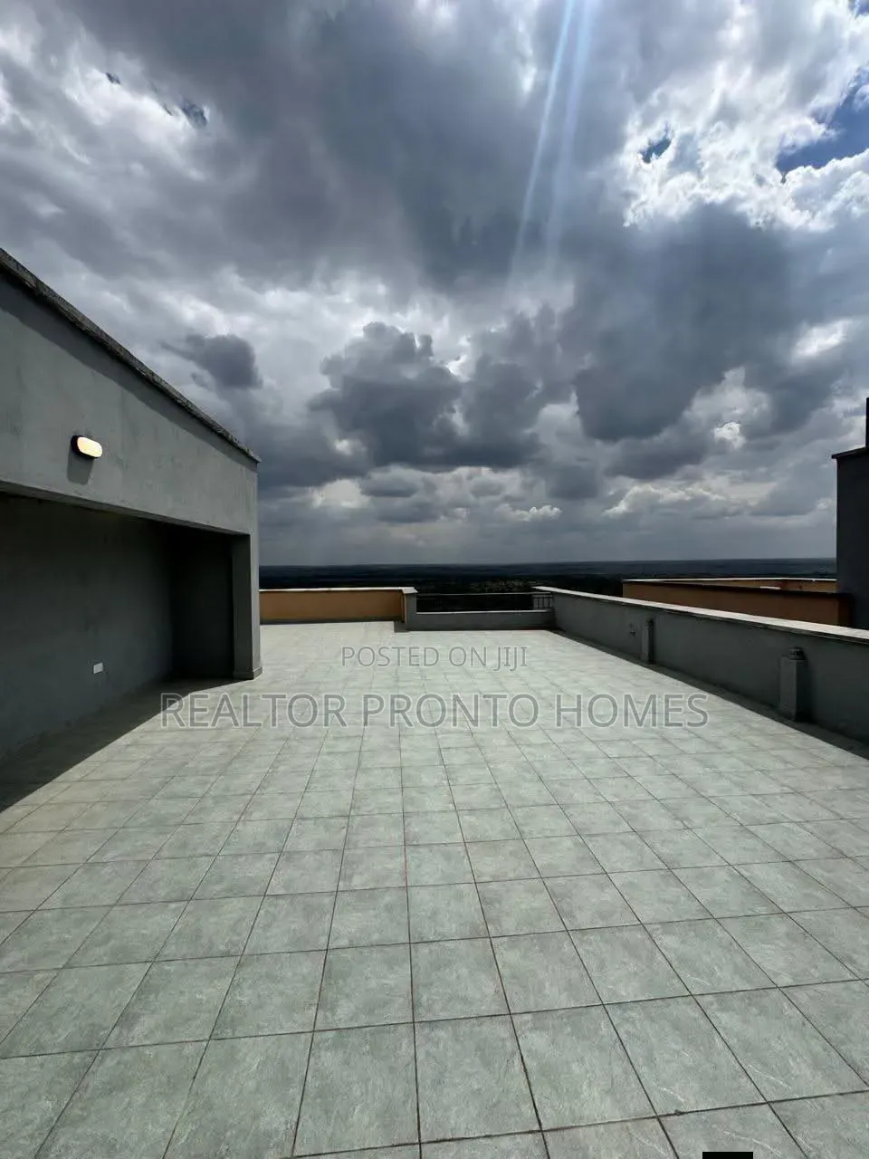 4bdrm Townhouse/Terrace in Syokimau, Gateway Mall Area for sale