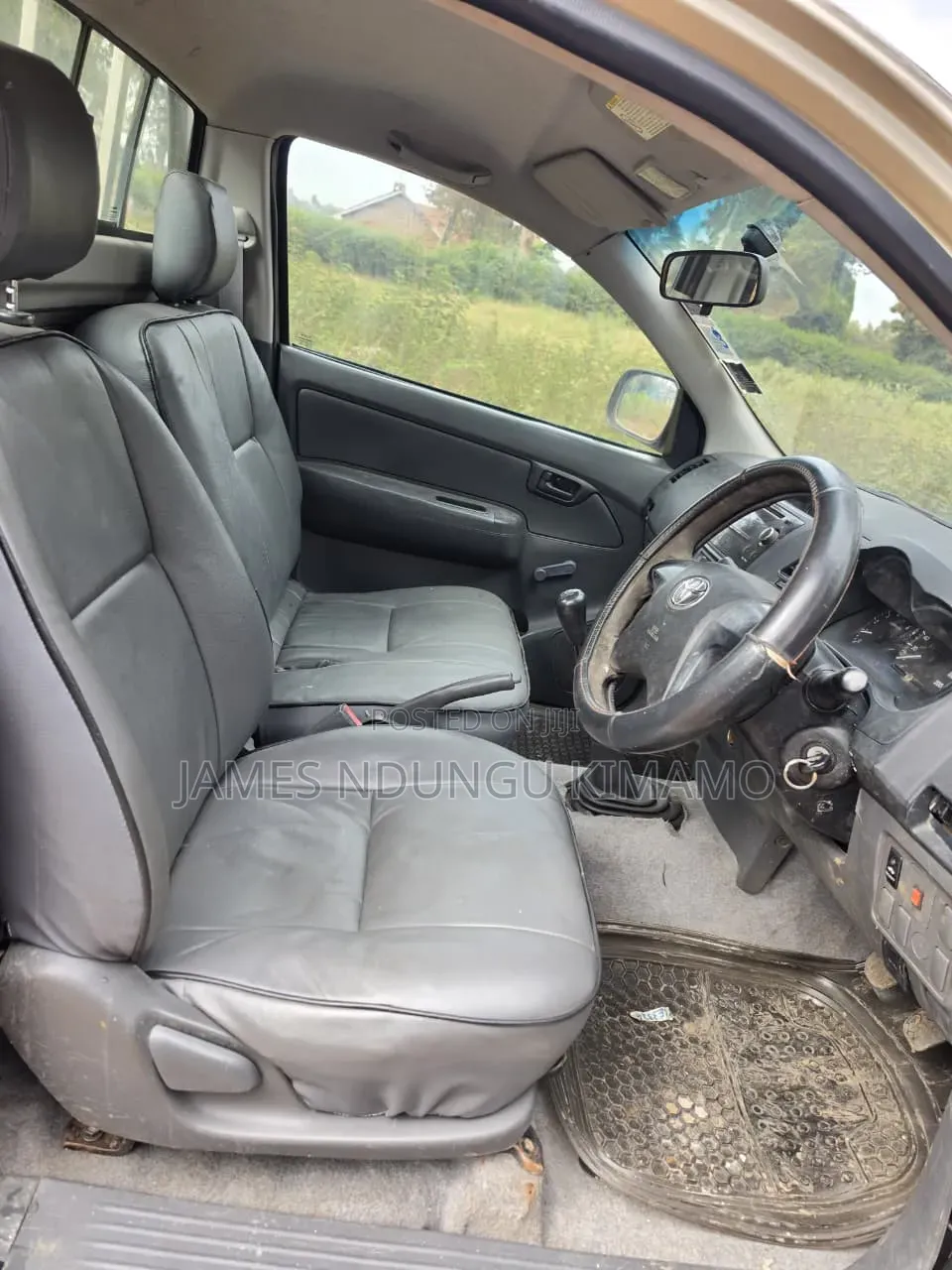 Toyota Hilux 2015 Gold