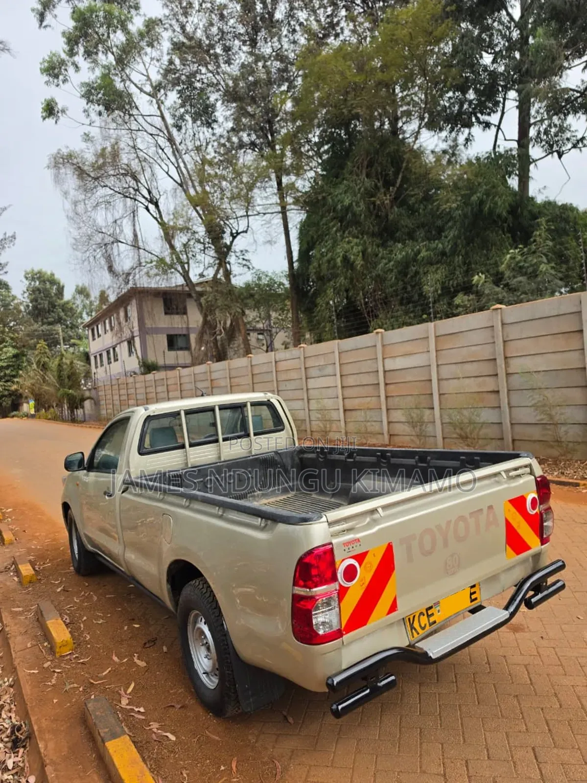 Toyota Hilux 2015 Gold