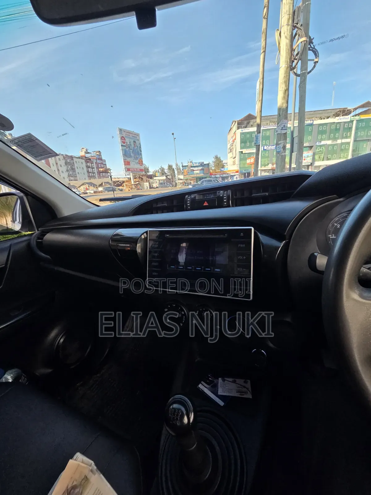 Toyota Hilux 2019 White
