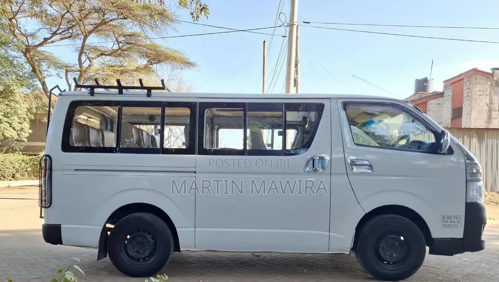 Toyota HiAce 2012 White