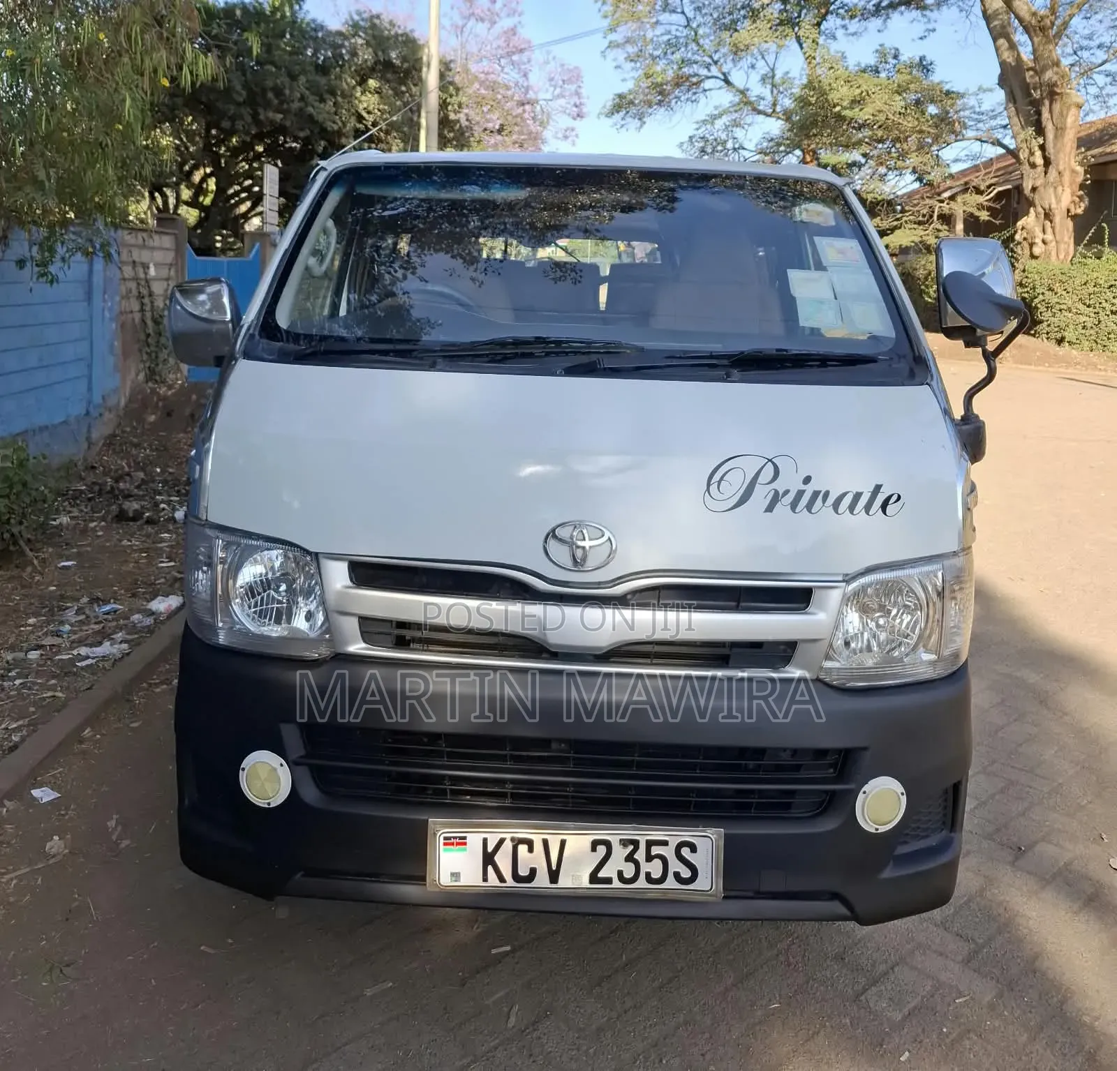 Toyota HiAce 2012 White