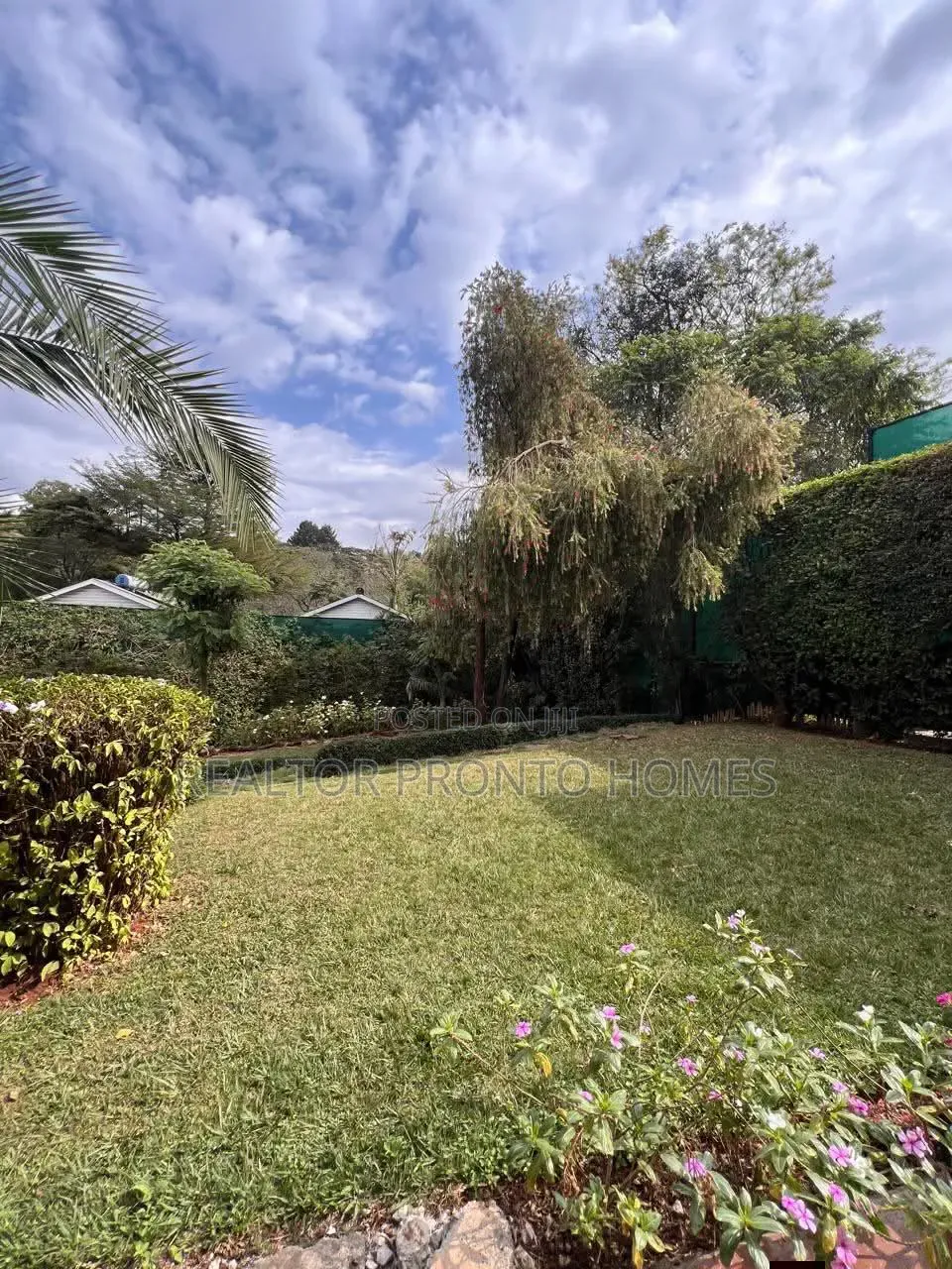 4bdrm Townhouse / Terrace in Kileleshwa for rent