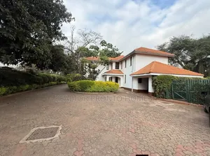 4bdrm Townhouse / Terrace in Lavington, Muthangari for rent