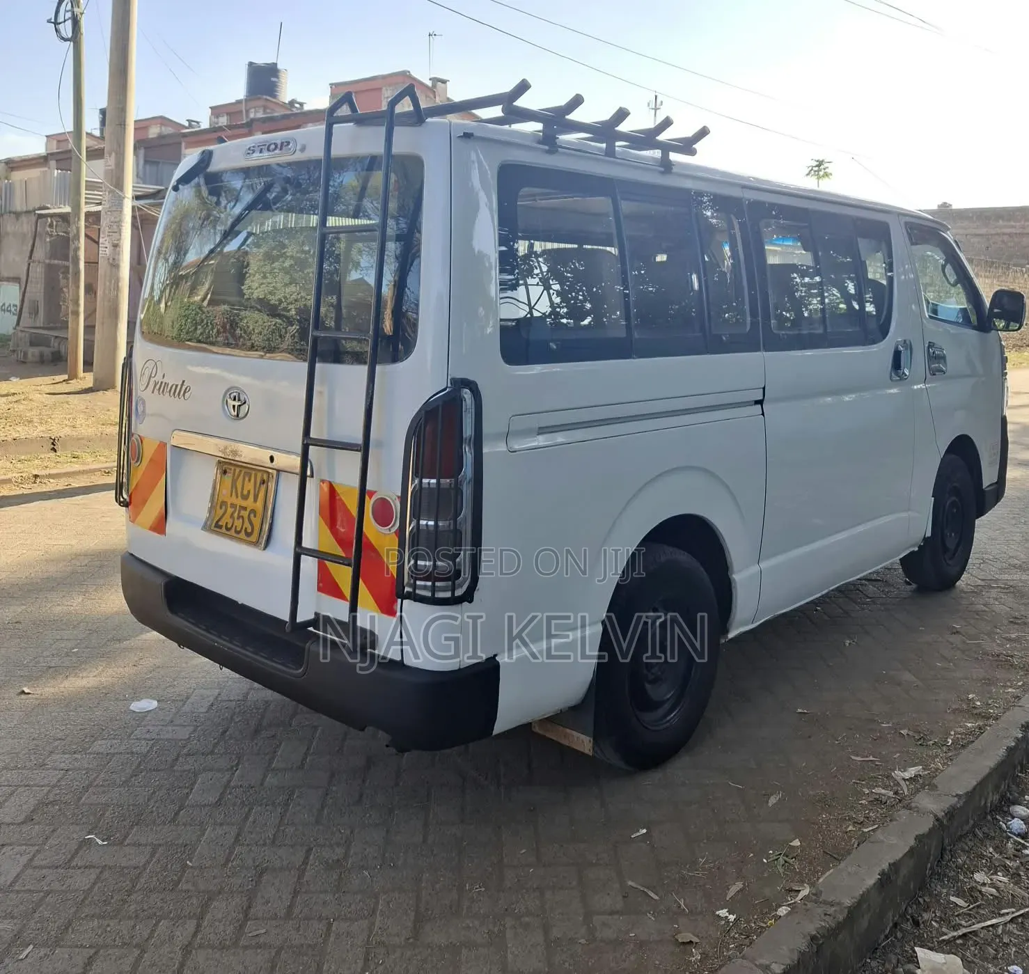 Toyota HiAce 2012