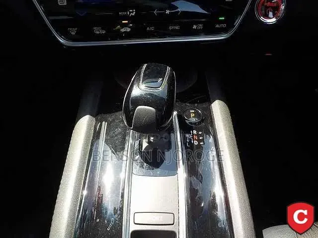 Honda Vezel 1.5 Hybrid 4WD 2019 Black