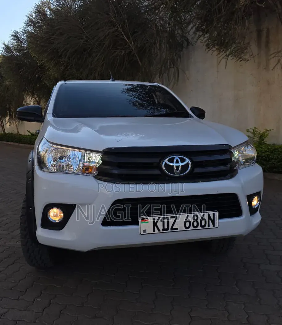 Toyota Hilux Revo Single Cab Deisel 2.4 RWD 2019 White