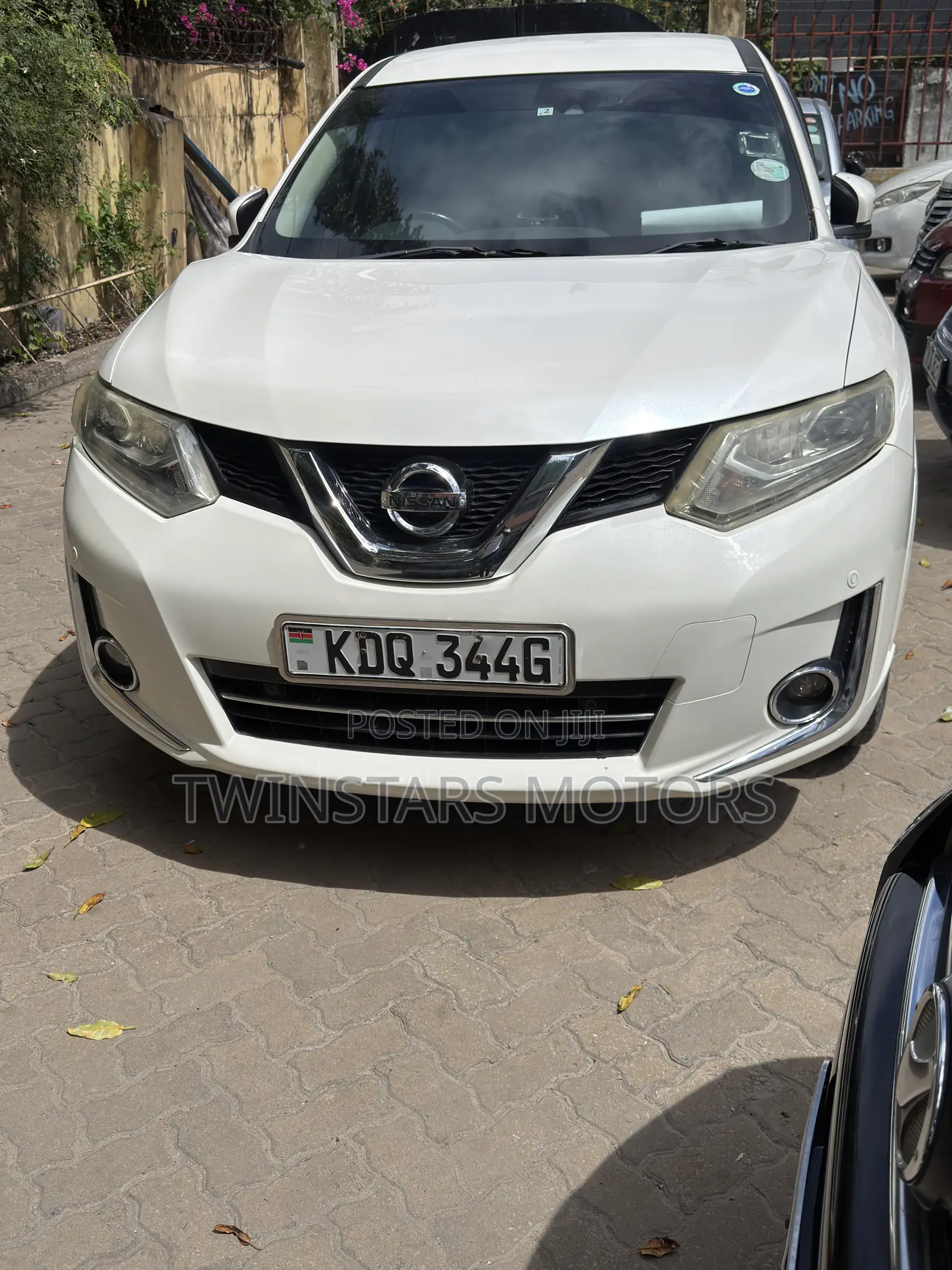 Nissan X-Trail 2.0 Petrol AWD 2017 White
