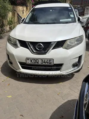 Nissan X-Trail 2.0 Petrol AWD 2017 White