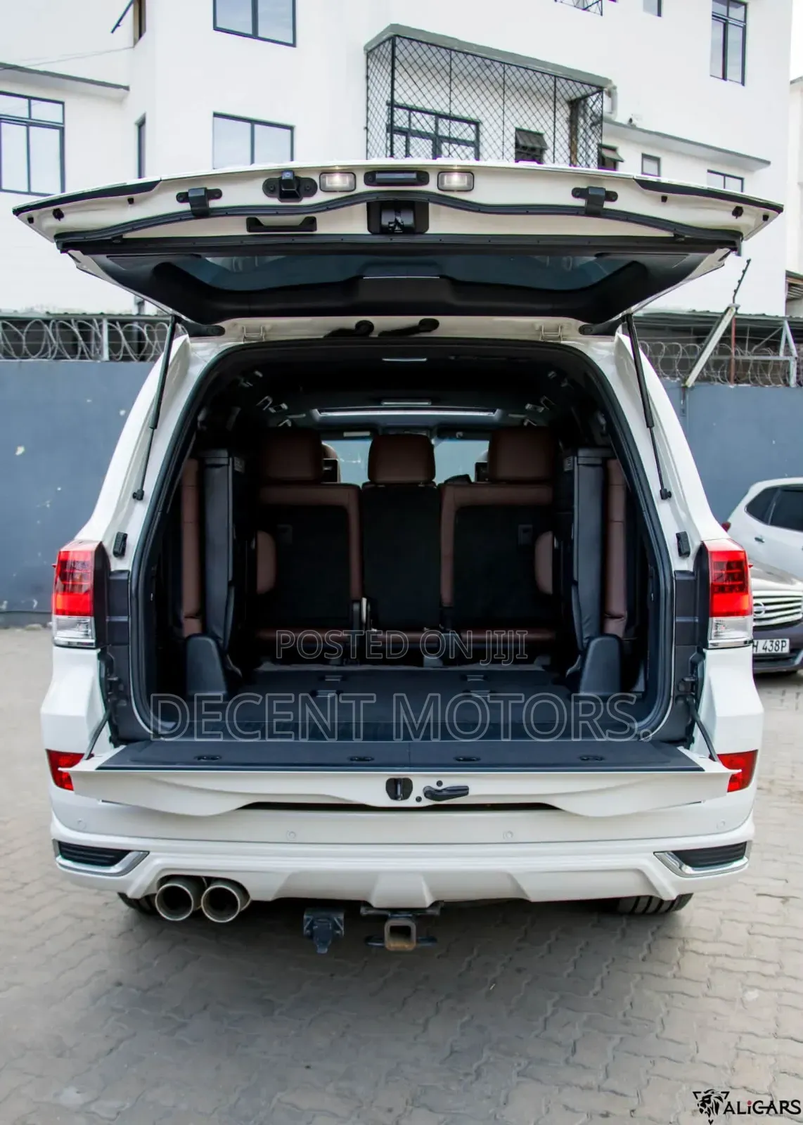 Toyota Land Cruiser 4.6 V8 ZX 2020 White