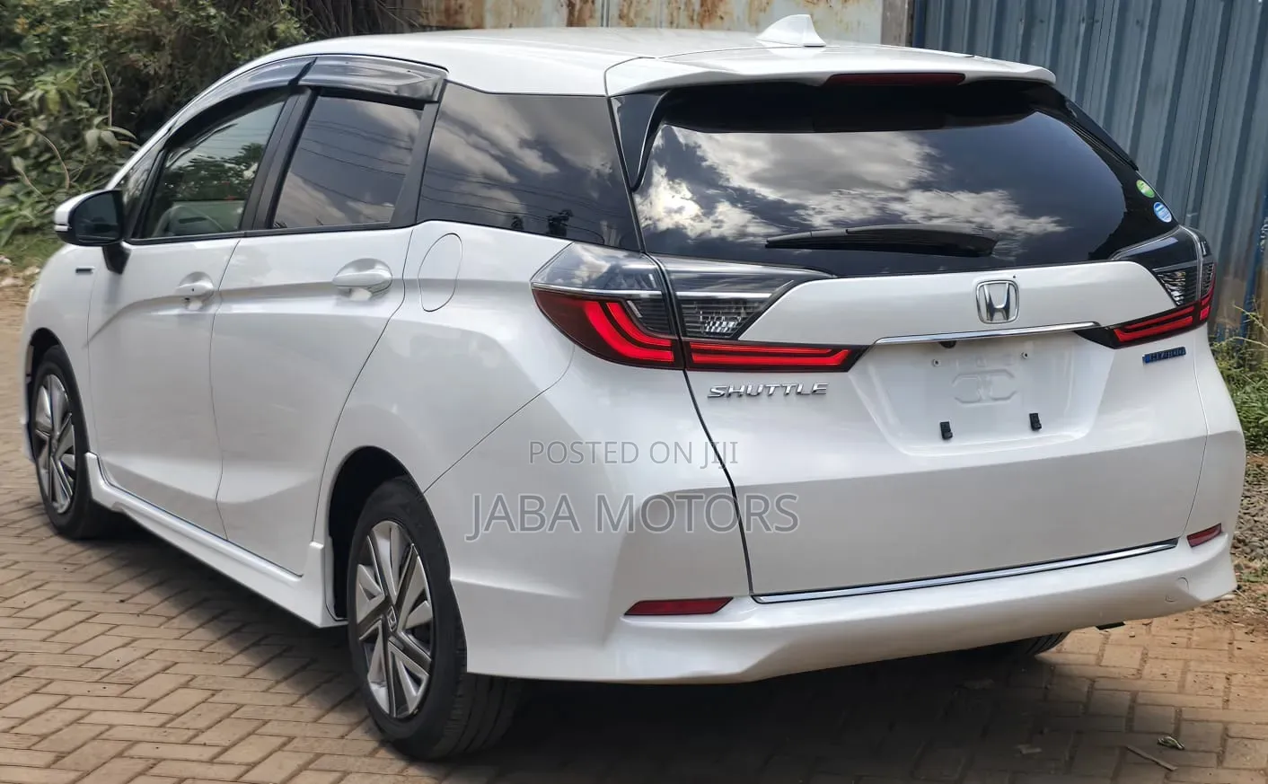 Honda Shuttle 2020 White