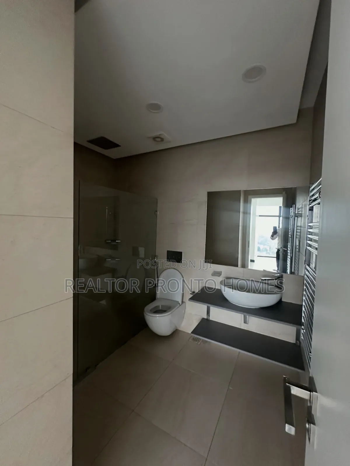 2bdrm Apartment in Westlands, Raphta Road Area for rent