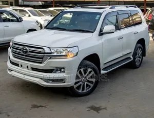 Toyota Land Cruiser 4.6 V8 ZX 2020 White