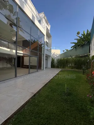 5bdrm Villa in Lavington, Muthangari for sale