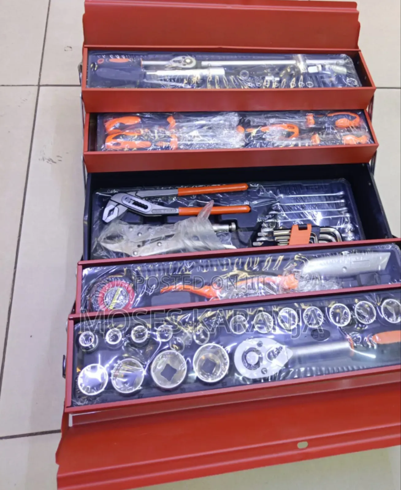 Cantilever Metal Toolbox