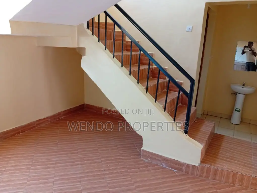 2bdrm Duplex in Karen C for rent