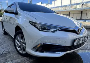 Toyota Auris 2016 White