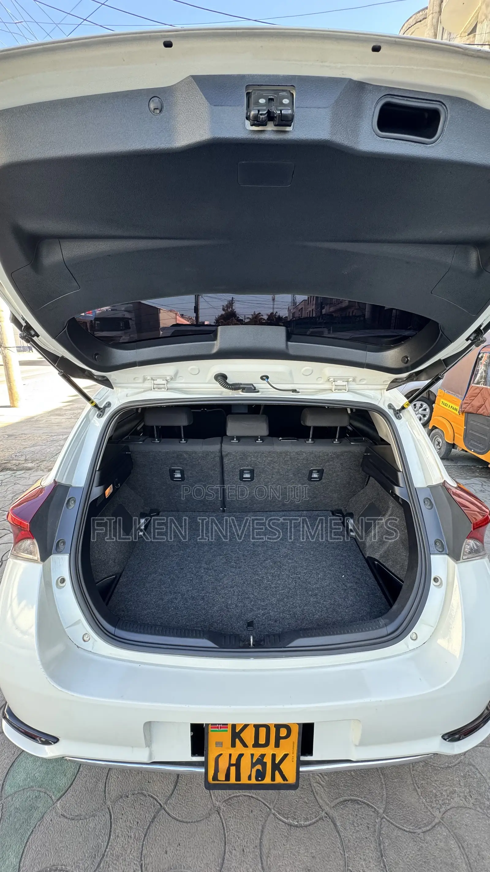 Toyota Auris 2016 White