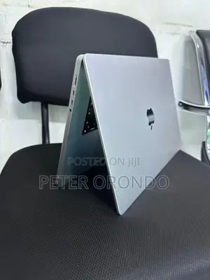 Laptop Apple MacBook Pro 2021 M1 32GB Apple M1 Pro SSD 512GB