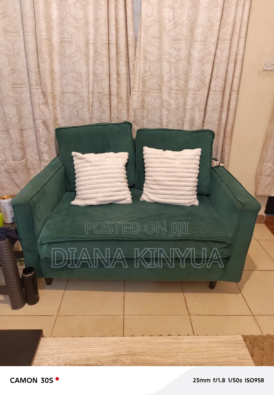 Selling, 5 Seater and a Coffee Table