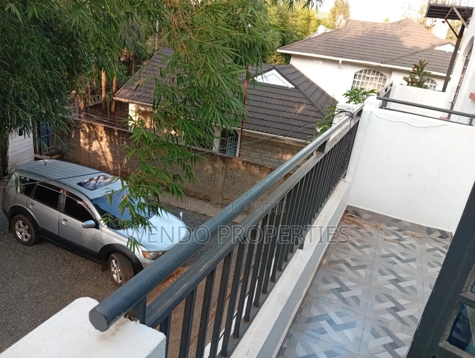 3bdrm Duplex in Karen C for rent