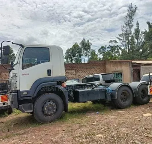 Isuzu GXZ 2025 White