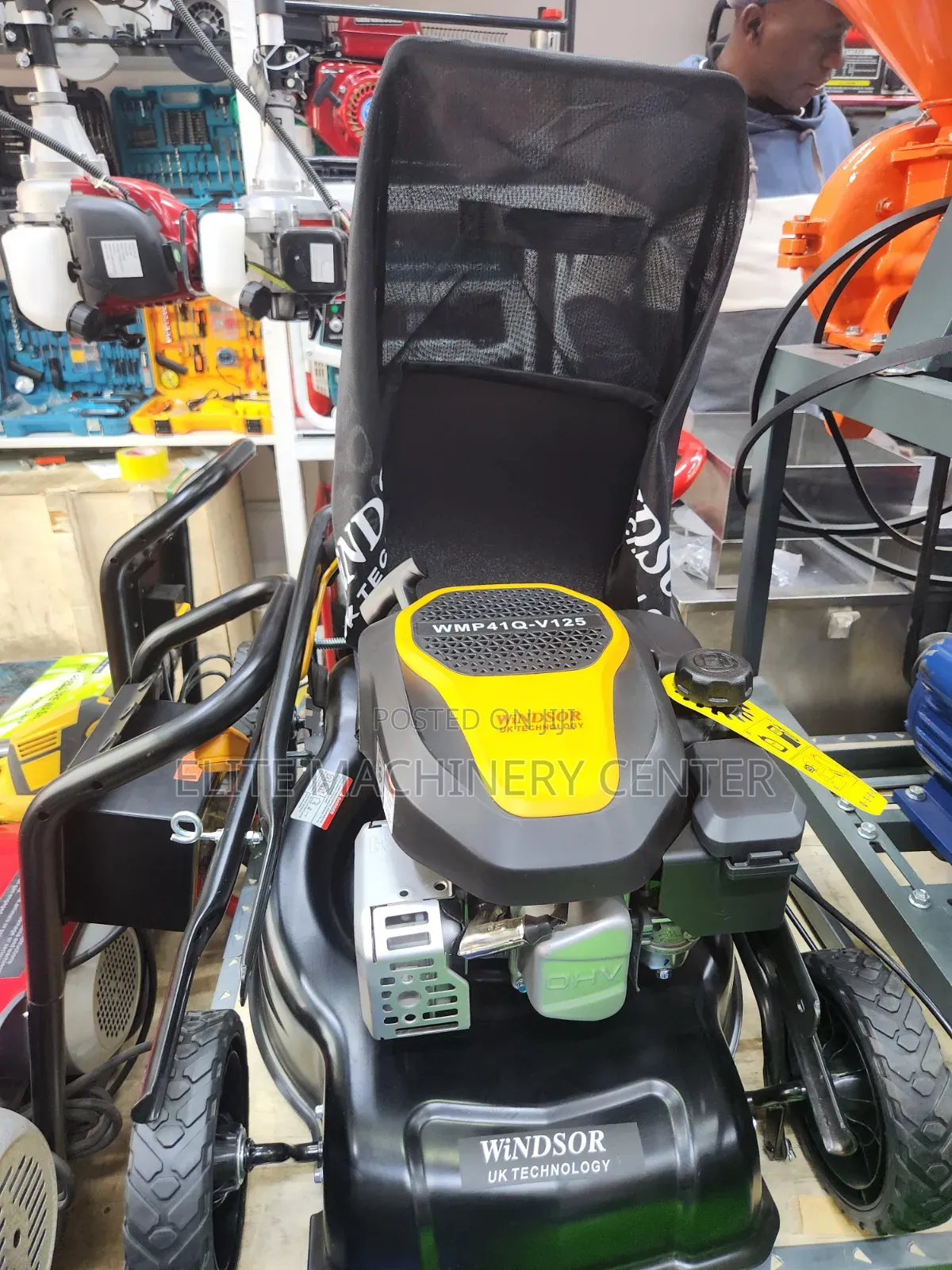 Windsor UK Technology Petrol-Powered Lawn Mower