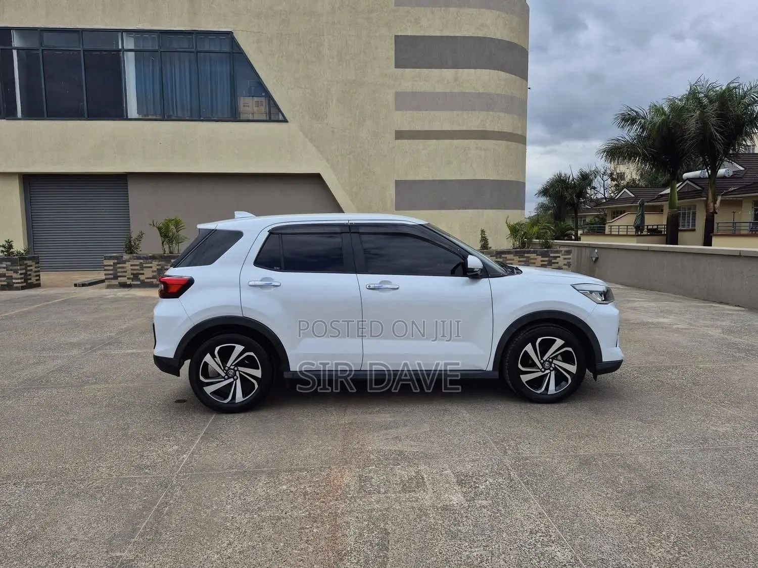 Toyota Raize 1.0 FWD 2019 White