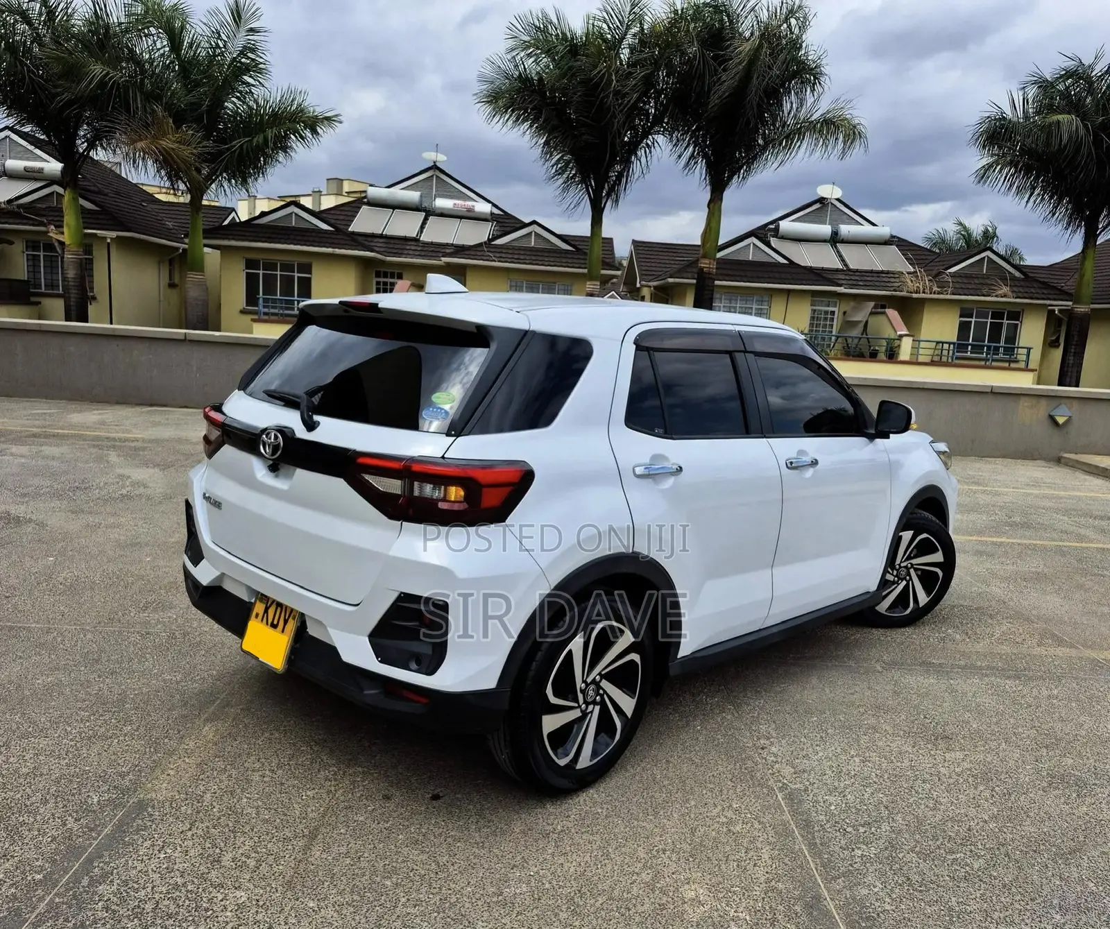 Toyota Raize 1.0 FWD 2019 White