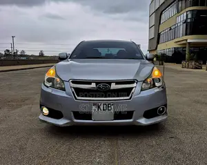 Subaru Legacy 2.5i 4dr Sedan AWD (2.5L 4cyl CVT) 2014 Silver