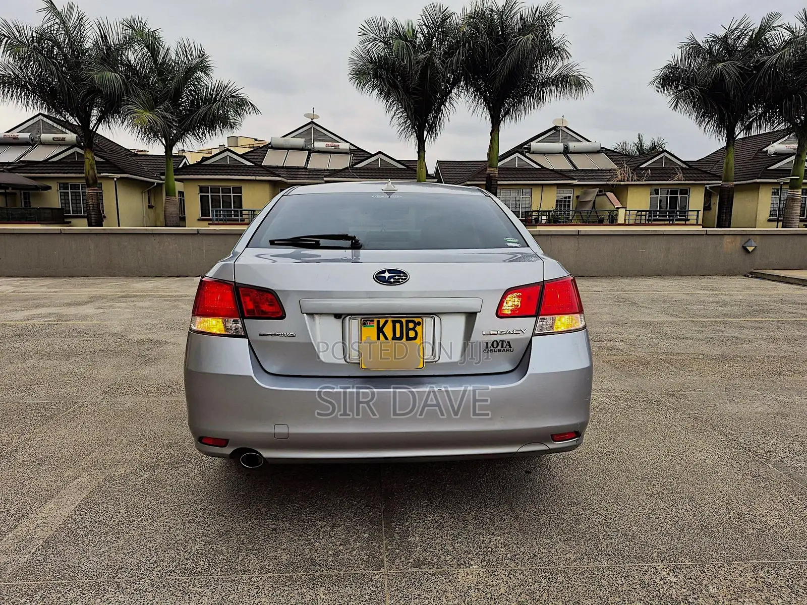 Subaru Legacy 2.5i 4dr Sedan AWD (2.5L 4cyl CVT) 2014 Silver