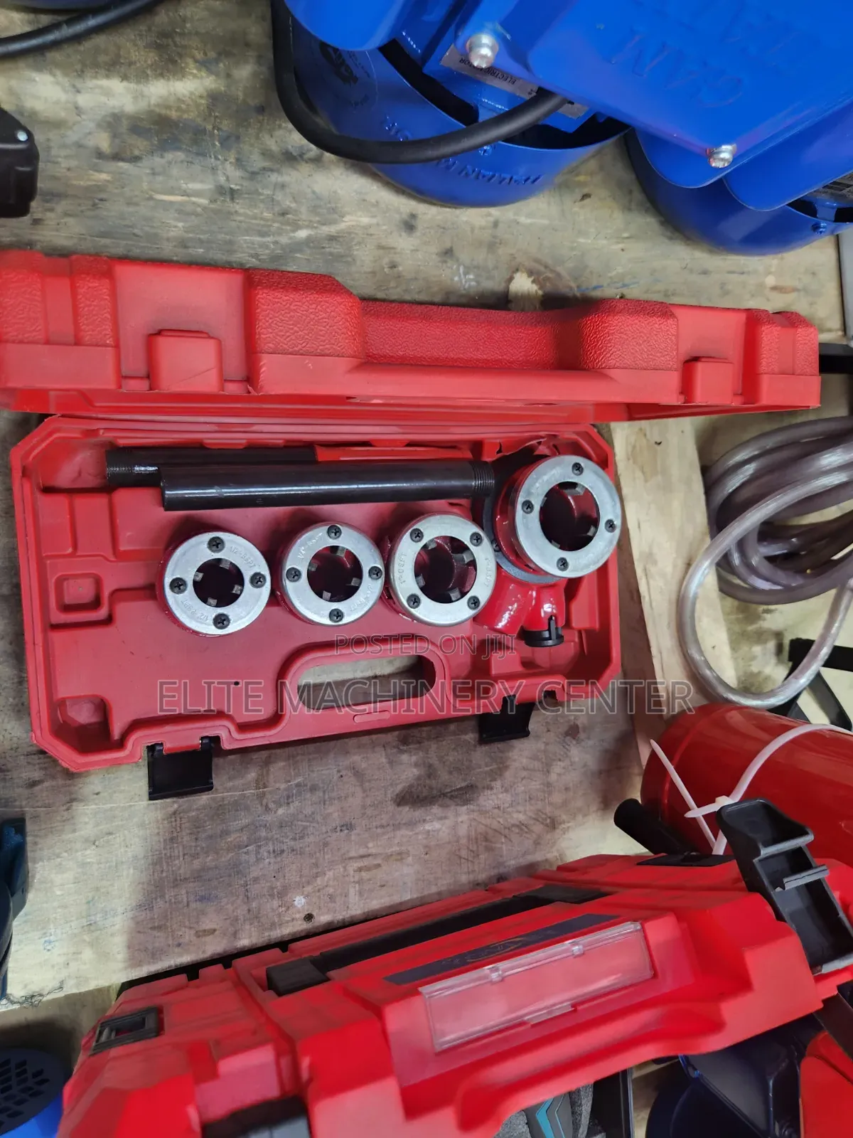 Manual Ratcheting Pipe Threader Kit 1/2 to 2'