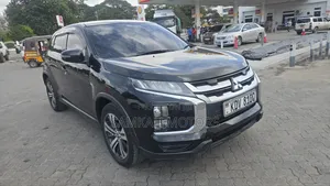 Mitsubishi RVR 2019 Black