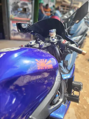 Yamaha R6 2003 Blue