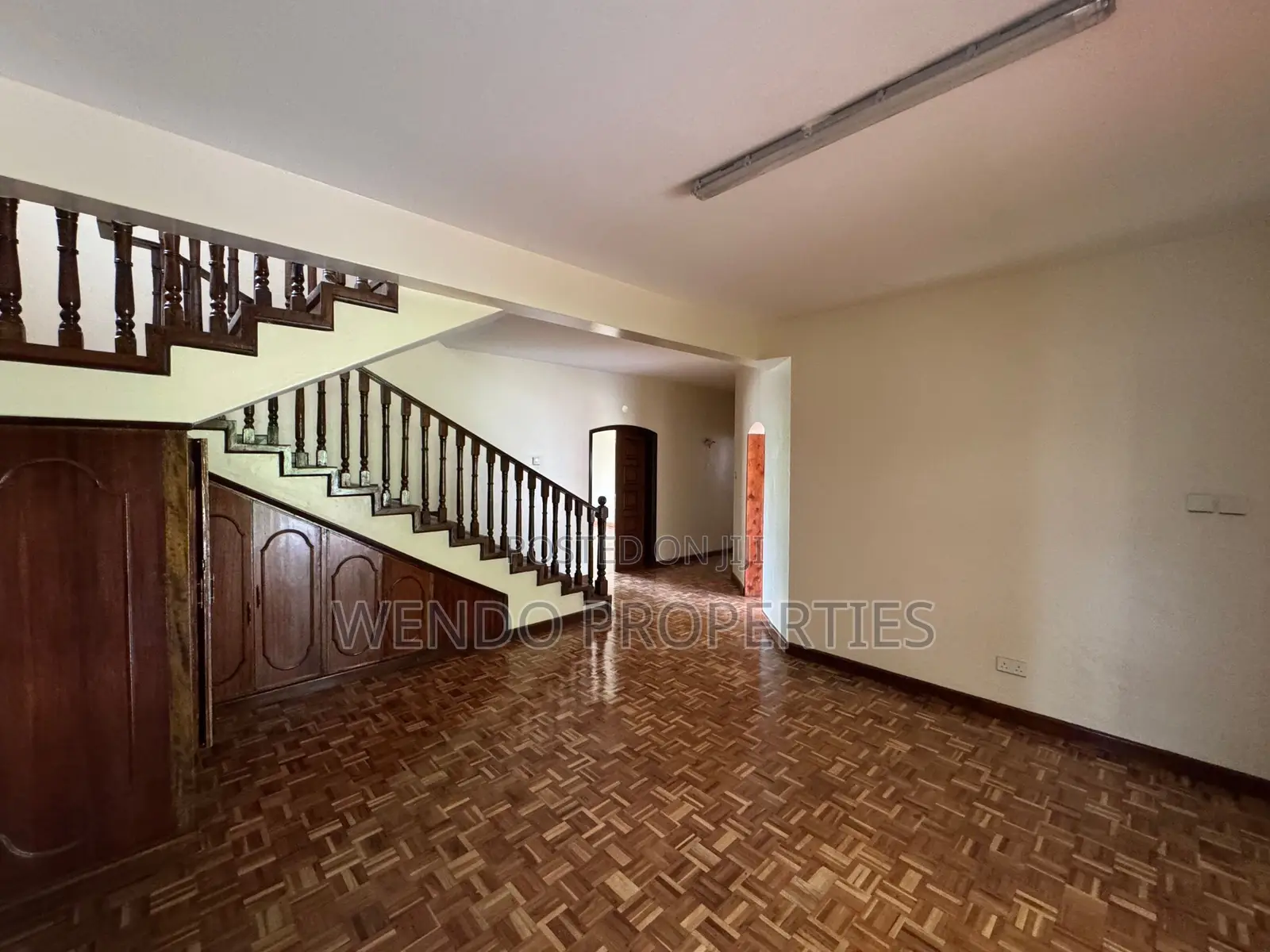 5bdrm Villa in Runda for rent
