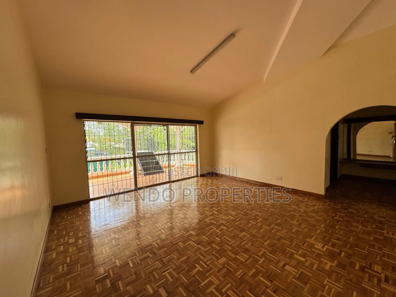 5bdrm Villa in Runda for rent