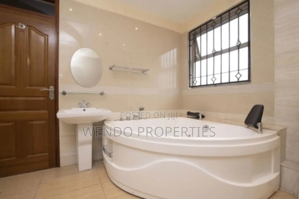 4bdrm House in Runda for rent
