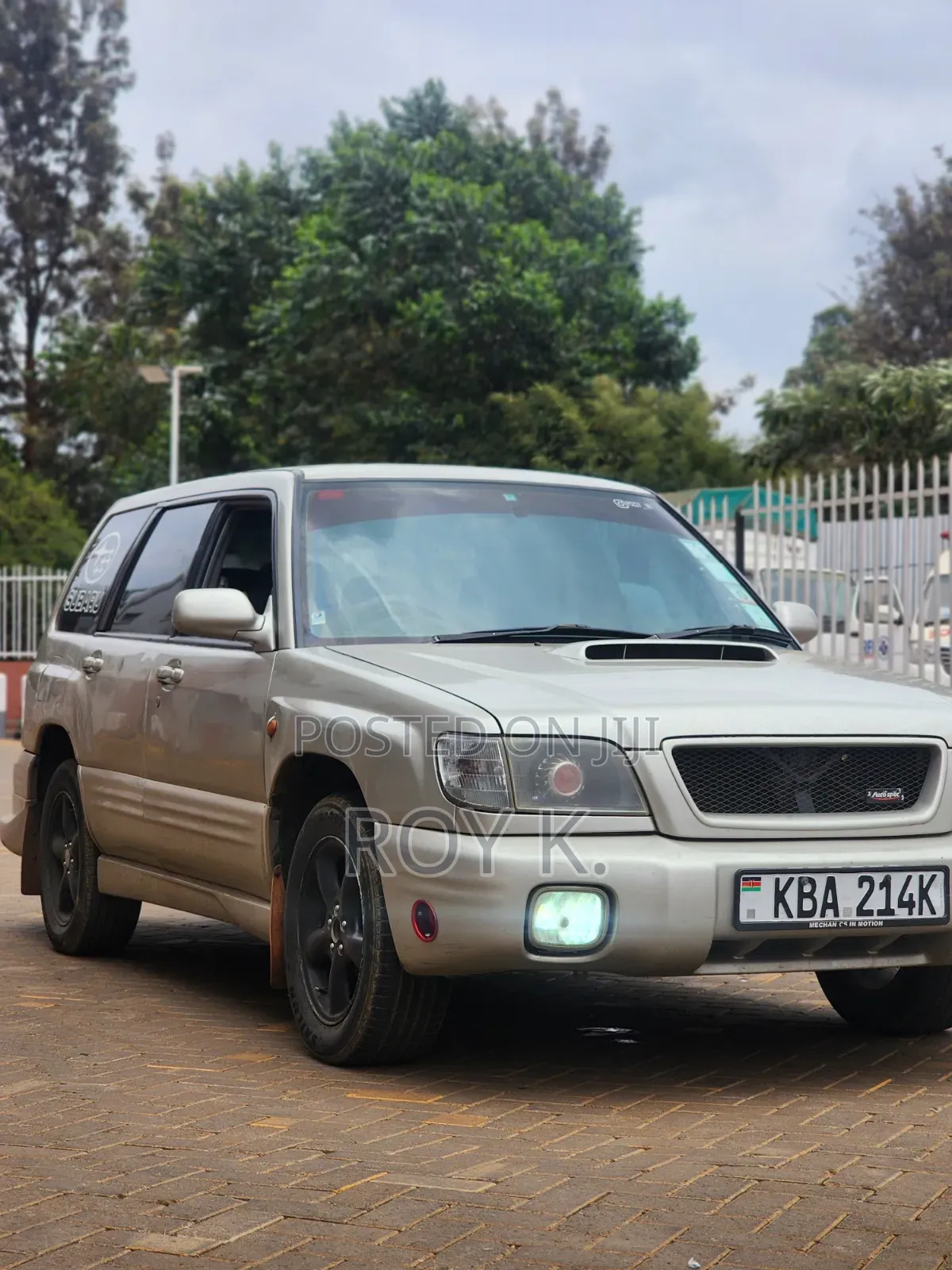 Subaru Forester 2.0 S 2000 Gold