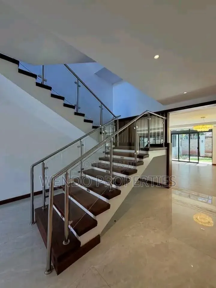 4bdrm Villa in Muthangari for rent