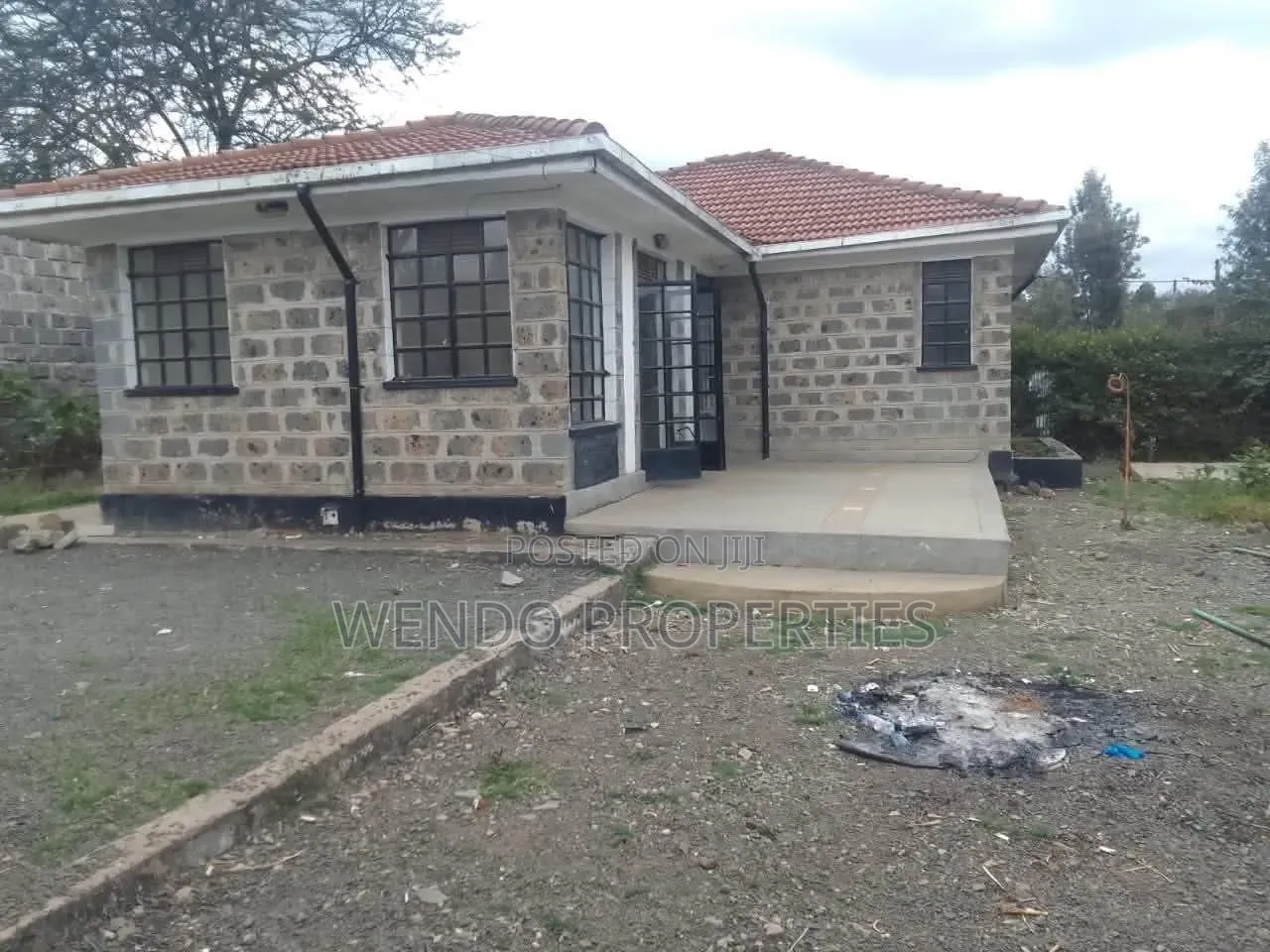 3bdrm Bungalow in Kandisi for sale