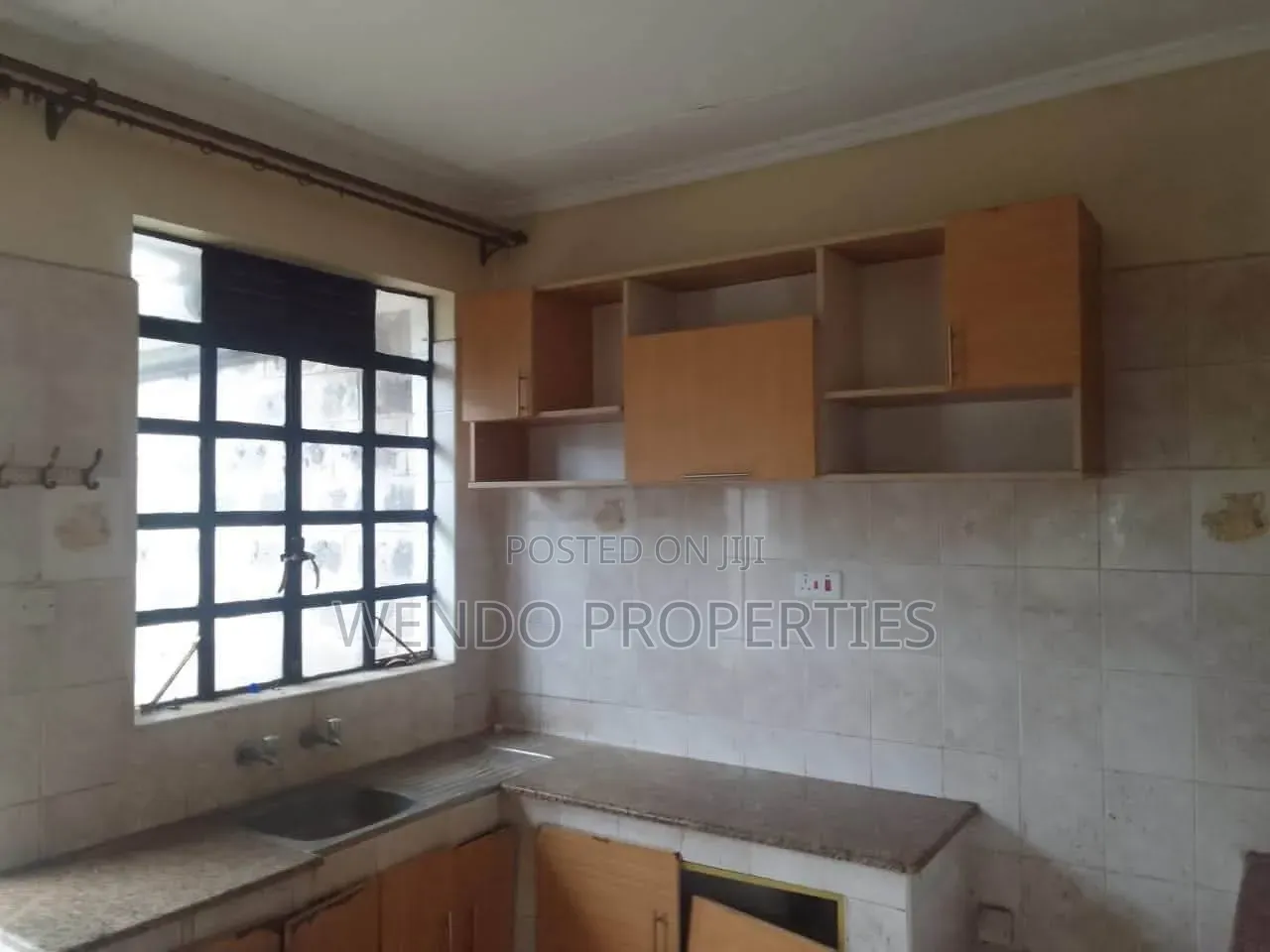 3bdrm Bungalow in Kandisi for sale