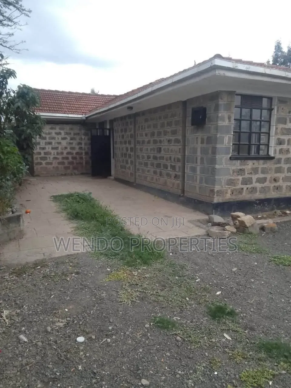 3bdrm Bungalow in Kandisi for sale