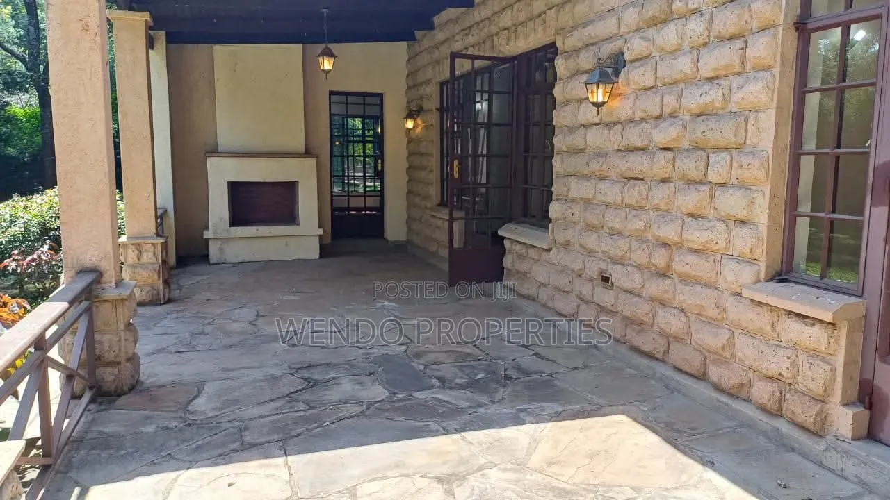 5bdrm Villa in Hardy for sale