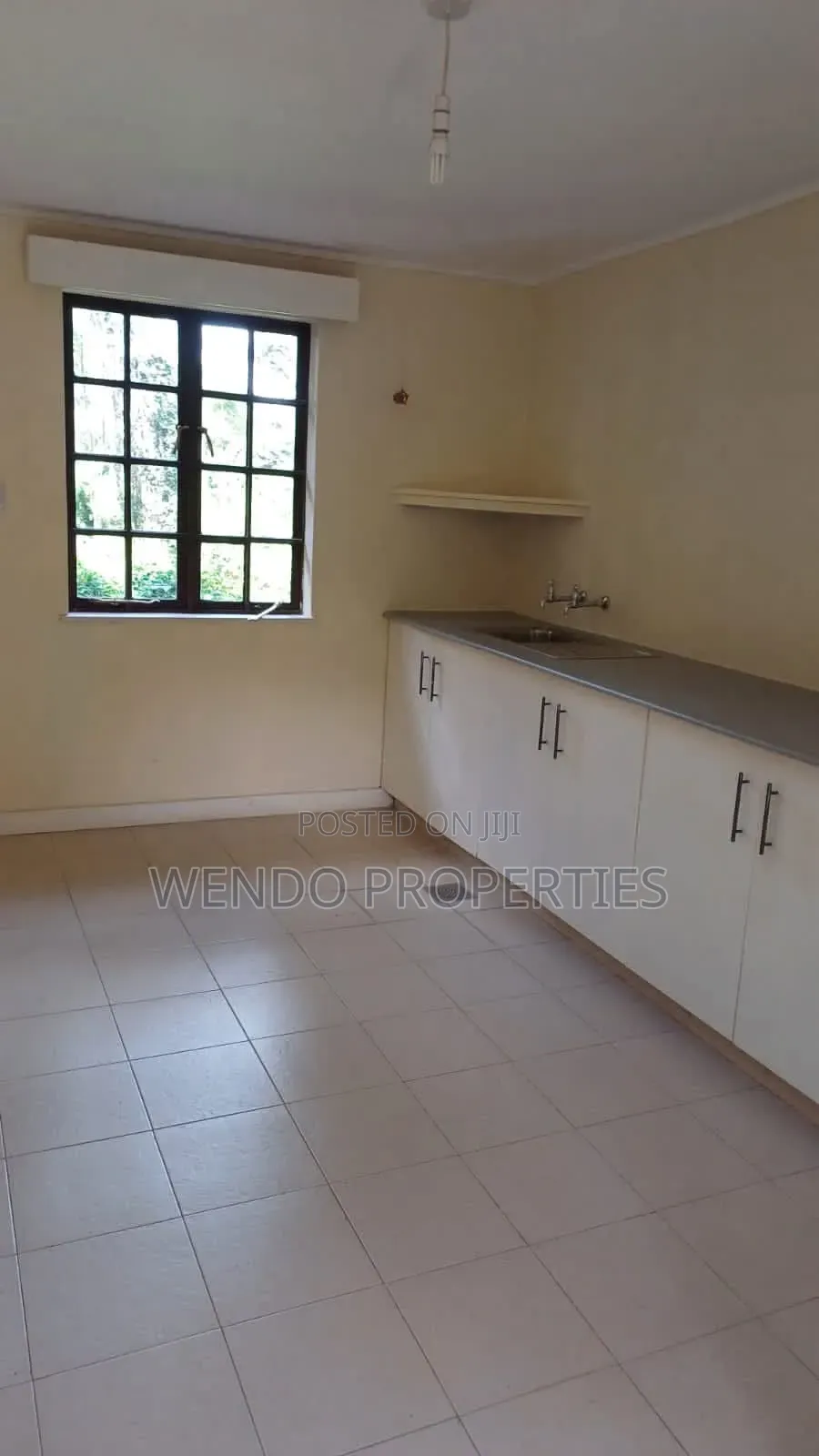 5bdrm Villa in Hardy for sale