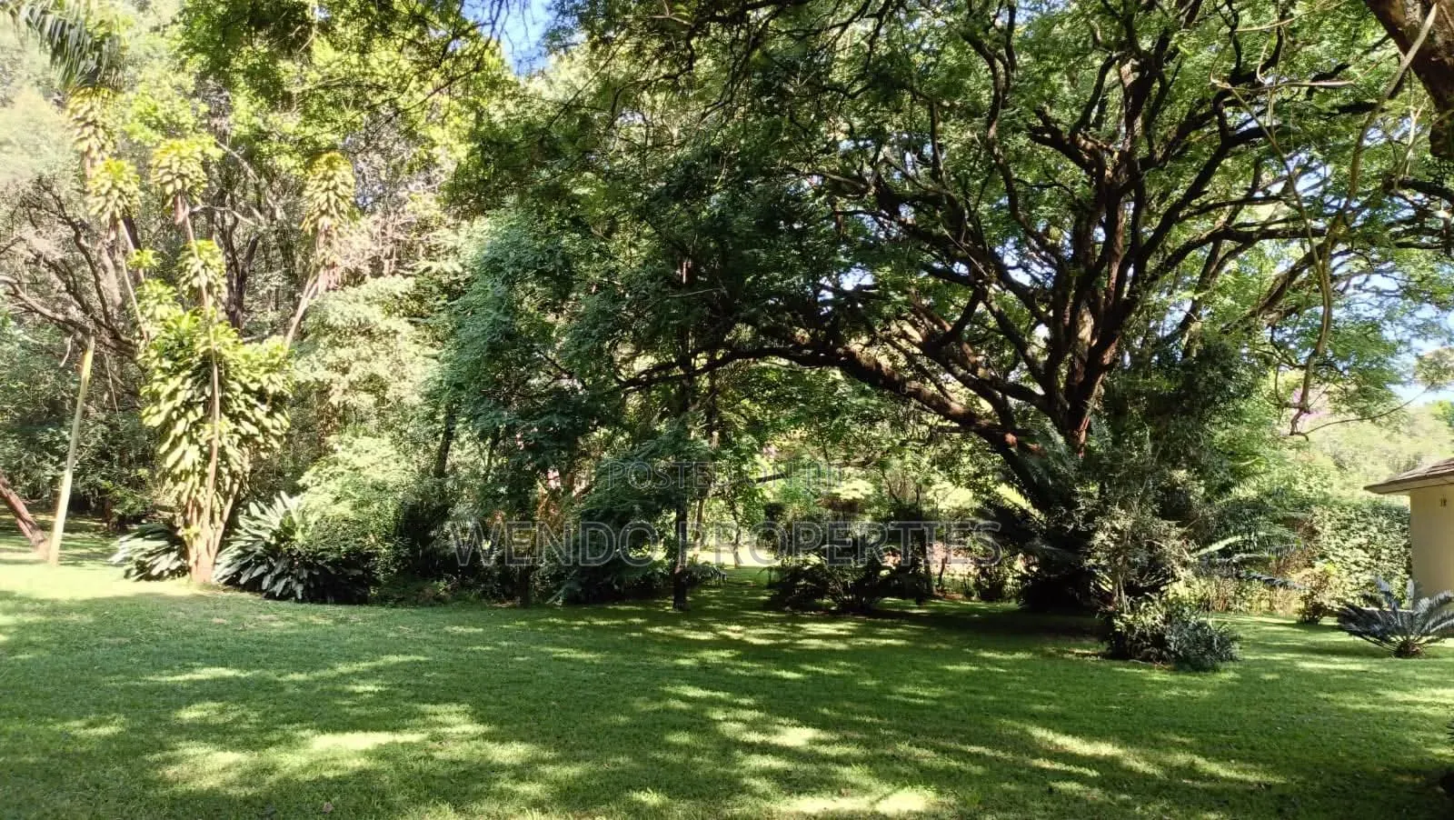 5bdrm Villa in Hardy for sale