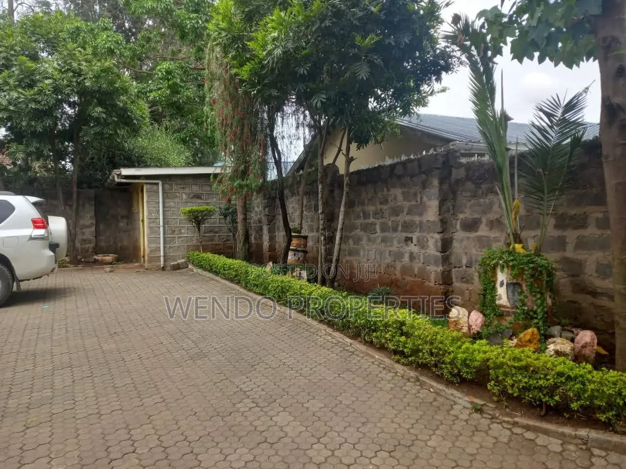 3bdrm Bungalow in Nkoroi for sale